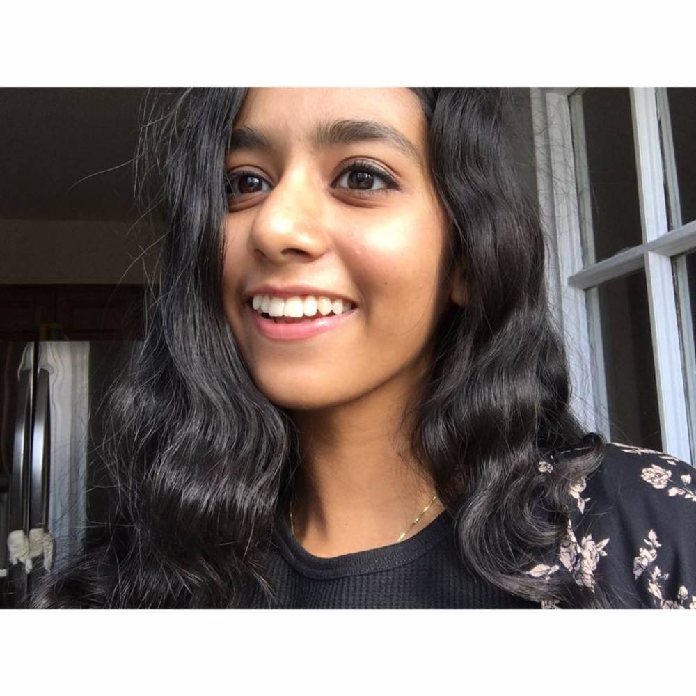 Meet your Posher, Ayesha